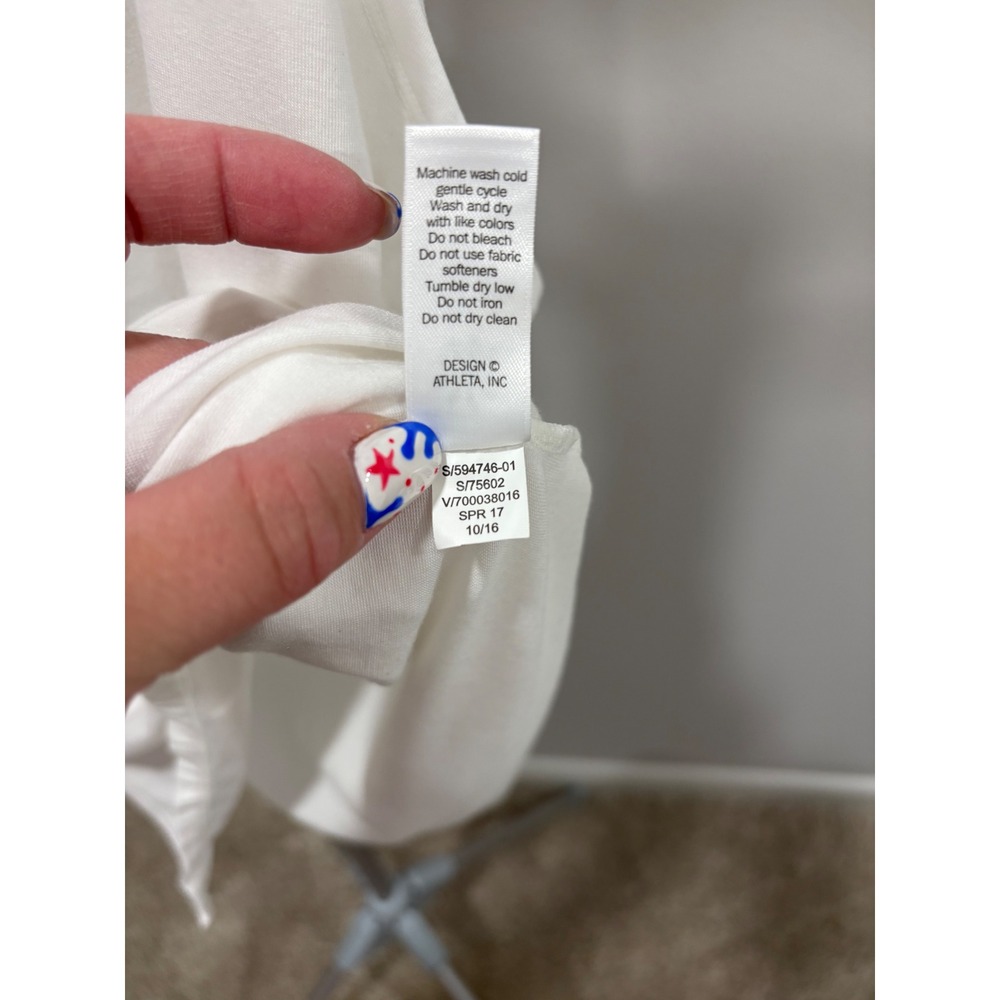 Athleta Open Back Athletic Tank Top White Size Large Lightweight Athleisure - Picture 7 of 9